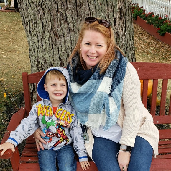 Meet your Posher, Monica - Picture 1 of 1